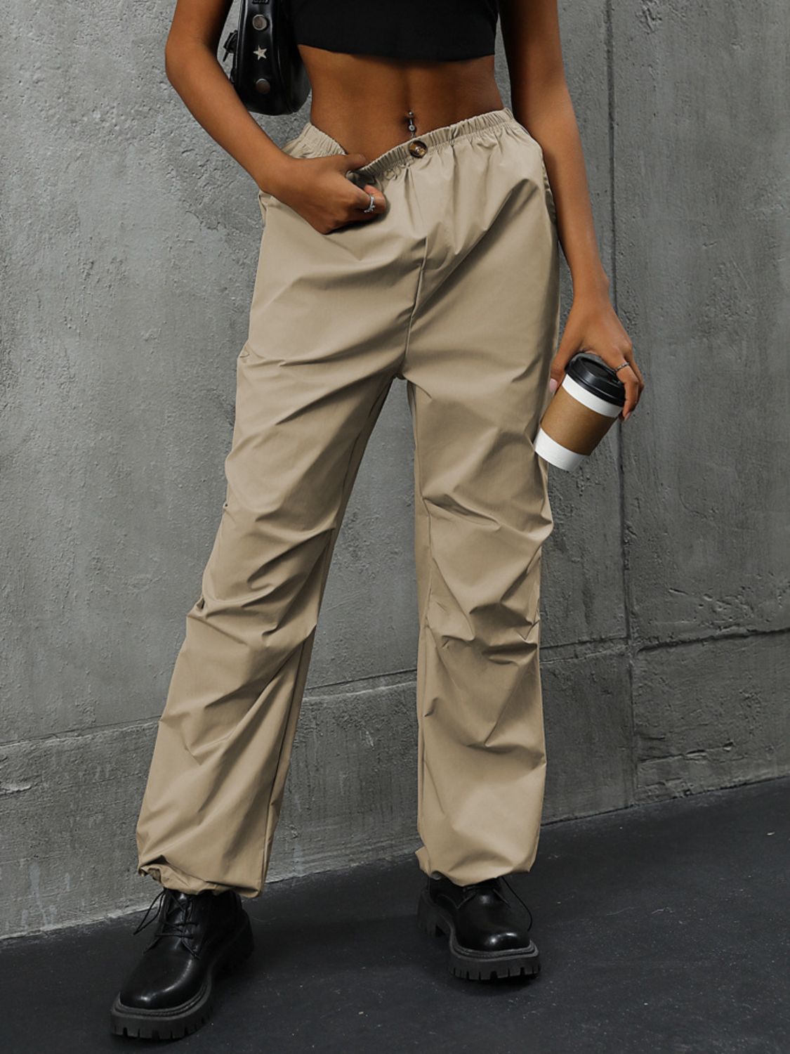 Womens Pocketed Elastic Waist Khaki Pants